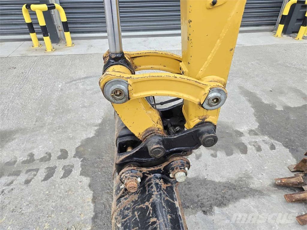 CAT 302.7 Minigraafmachines < 7t