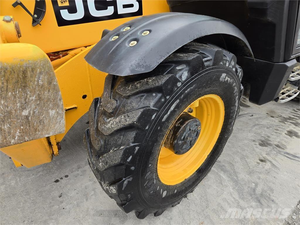 JCB 535-140 Verreikers