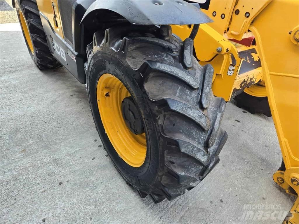 JCB 535-95 Verreikers