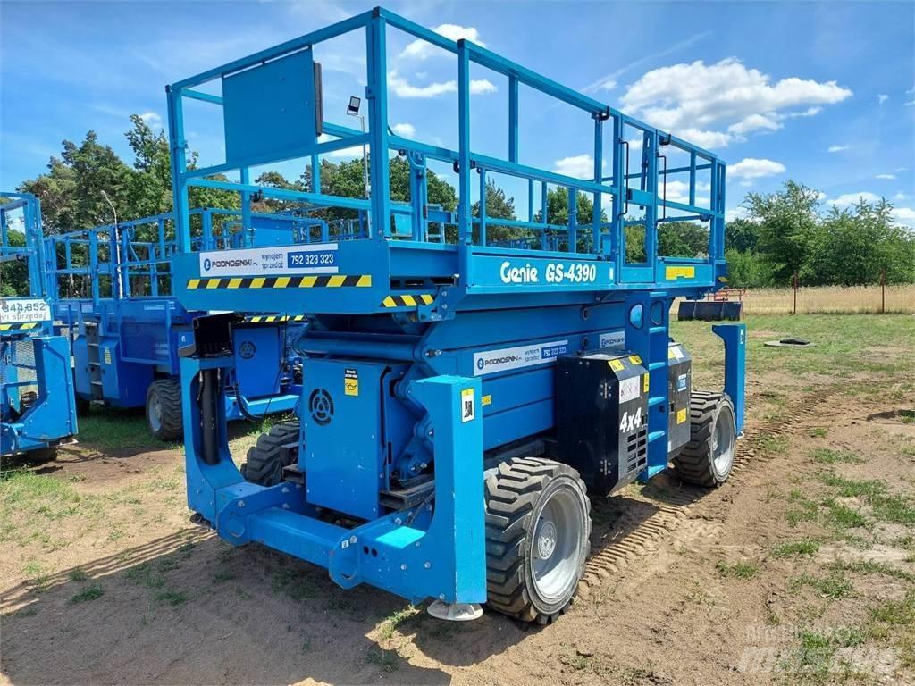 Genie GS-4390 RT Schaarhoogwerkers