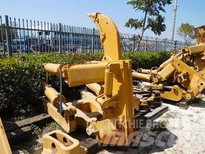 CAT D8T Ripper, S/S Overige componenten