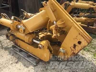 CAT D8T Ripper, S/S Overige componenten