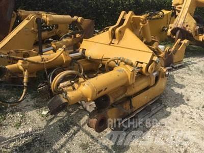 CAT D8T Ripper, S/S Overige componenten