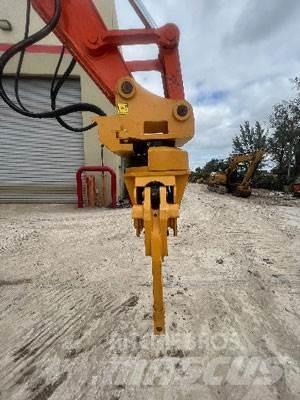 Hitachi ZX225USLC-6 Waste / industry handlers