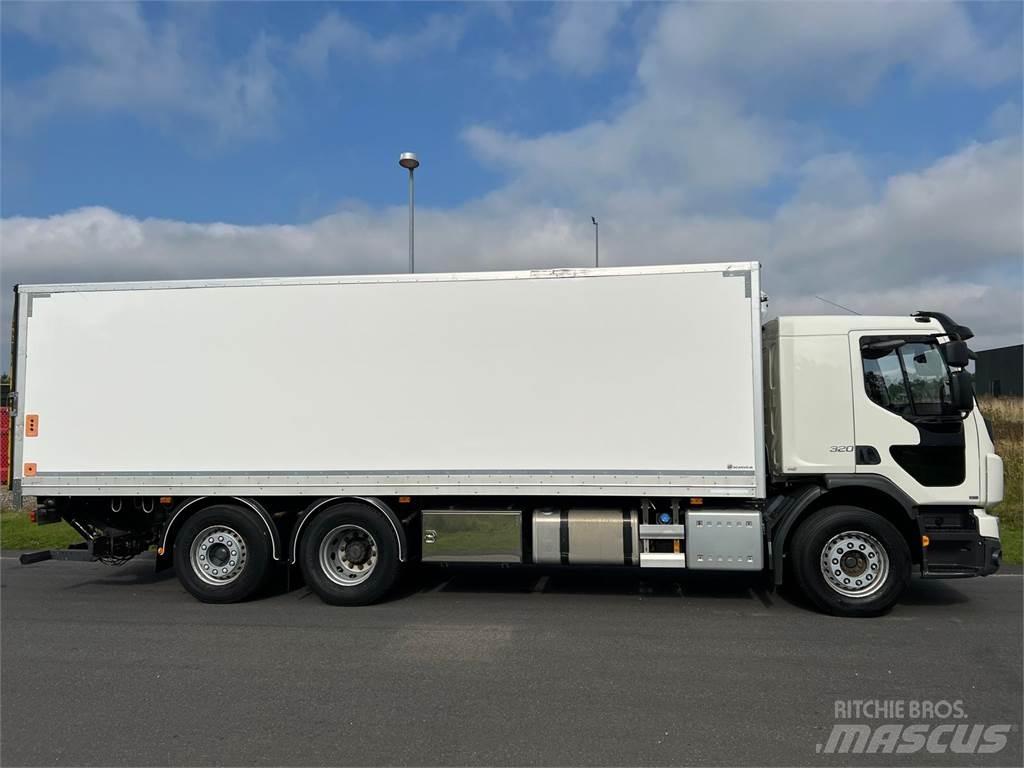 Volvo FE320 6x2*4 Bakwagens met gesloten opbouw