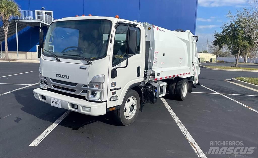 Isuzu NRR Vuilniswagens