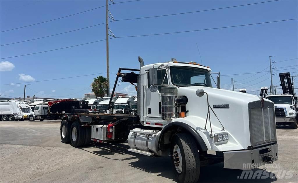 Kenworth T800 Containertrucks met kabelsysteem