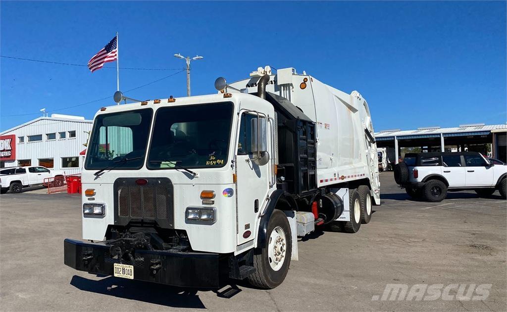 Peterbilt 320 Vuilniswagens