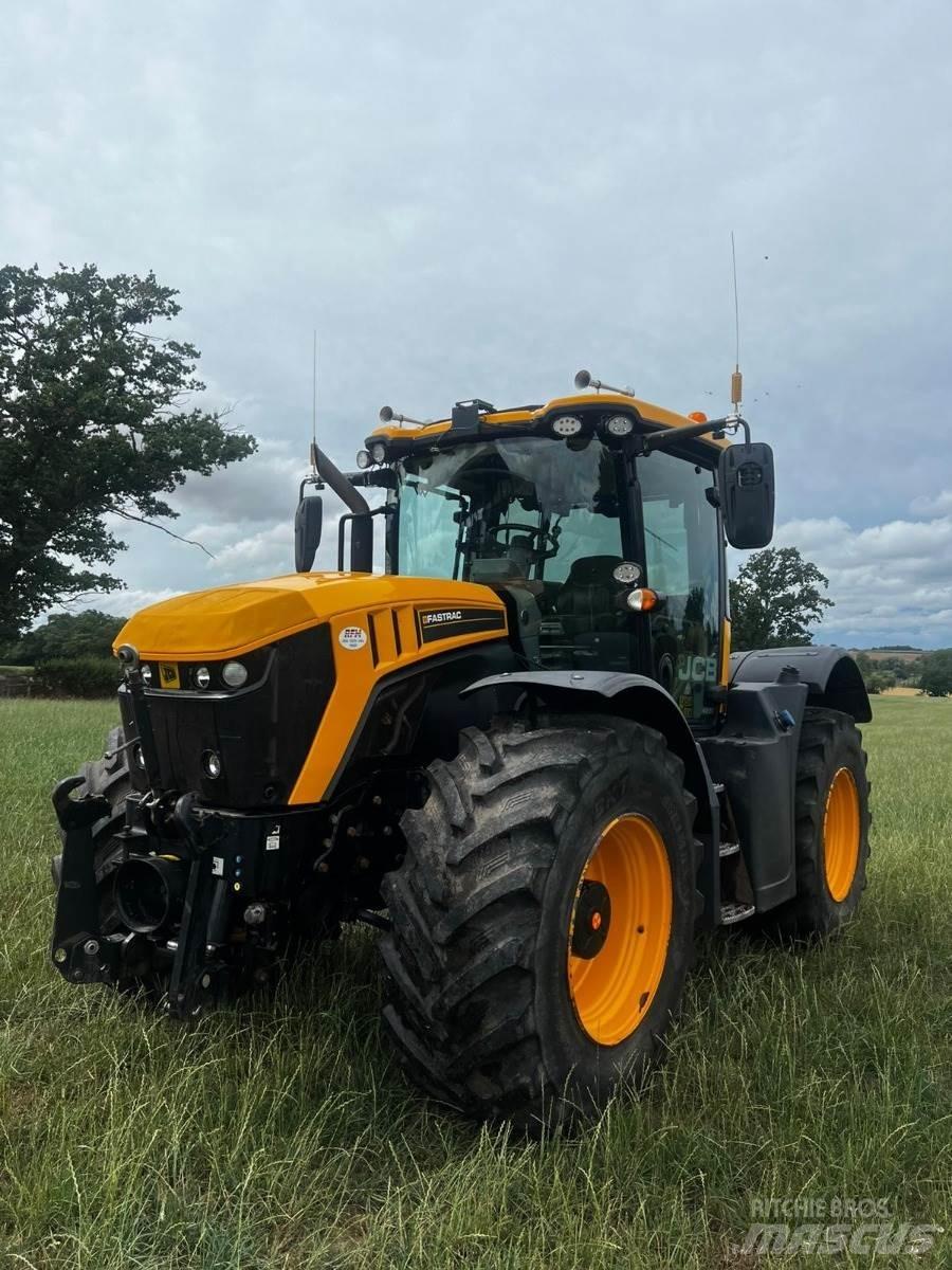 JCB 4220 Tractoren