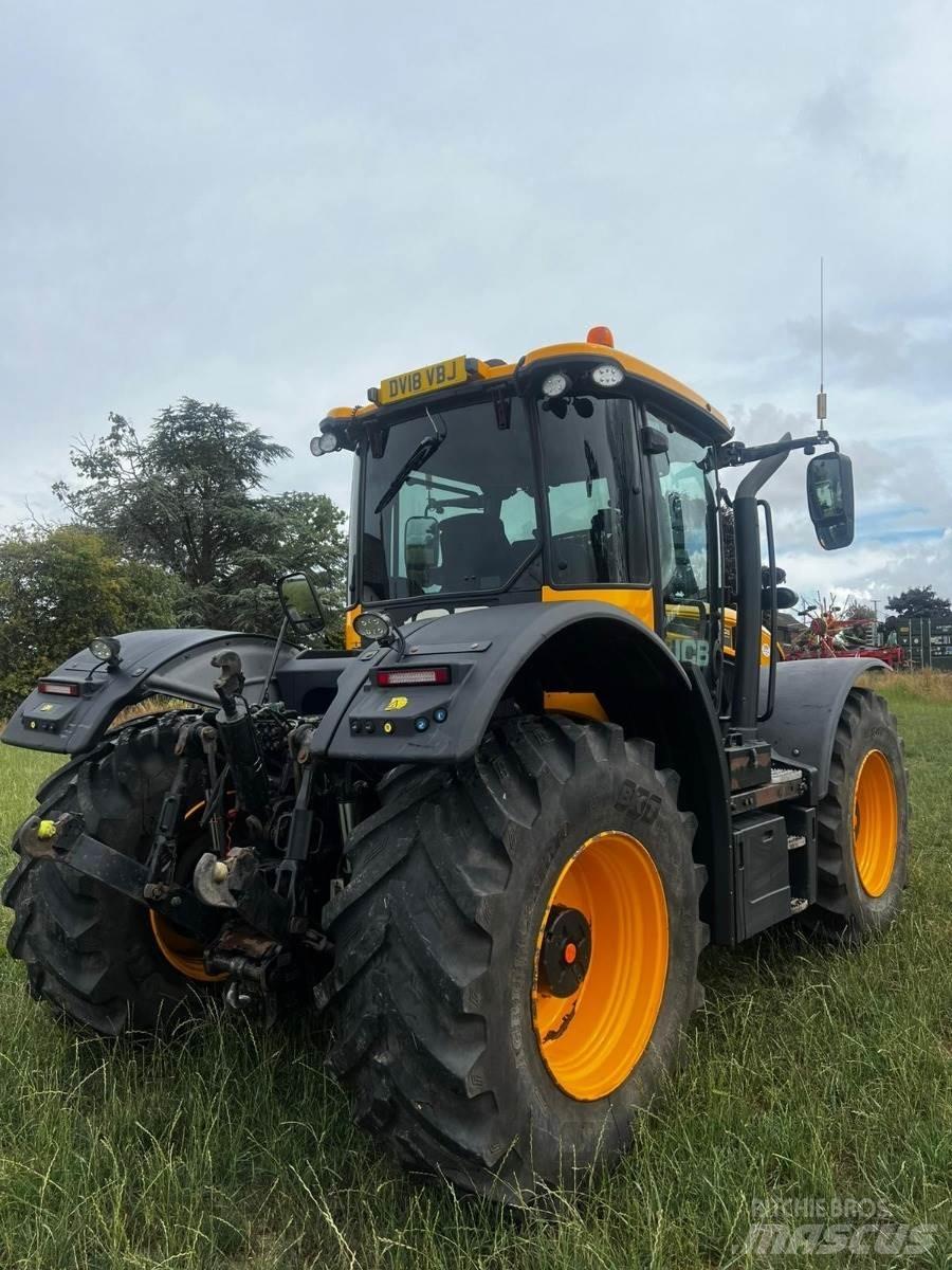 JCB 4220 Tractoren