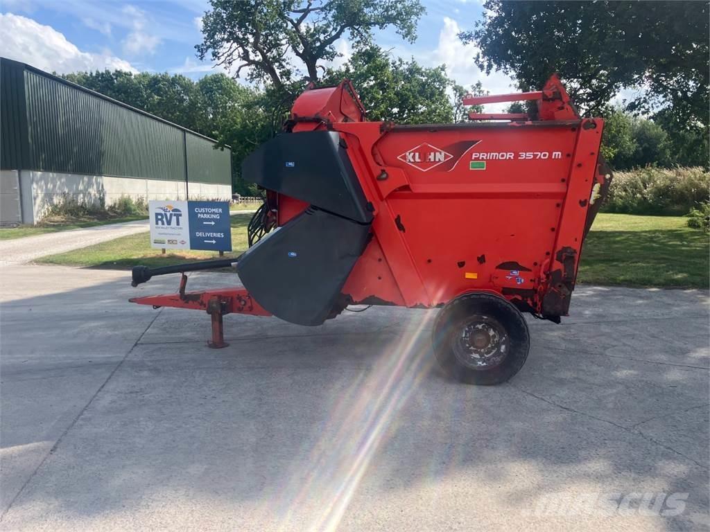 Kuhn 3570 Balenhakselaars, -snijders en -afwikkelaars