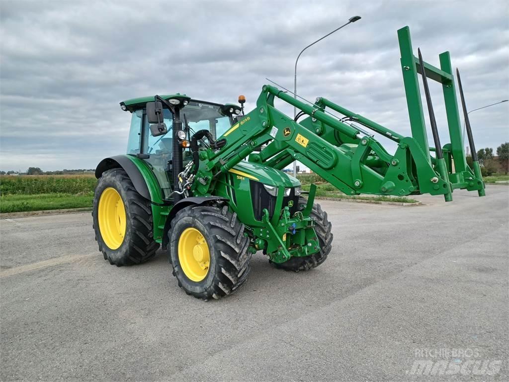 John Deere 5125R Tractoren