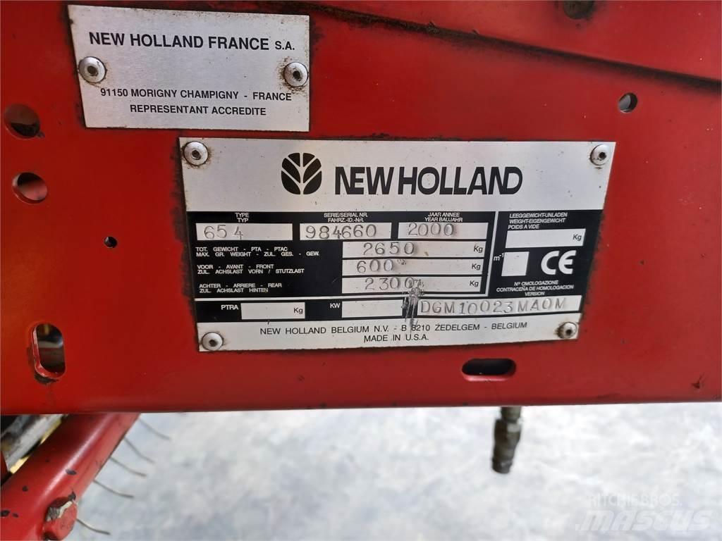 New Holland 658 Ronde-balenpersen
