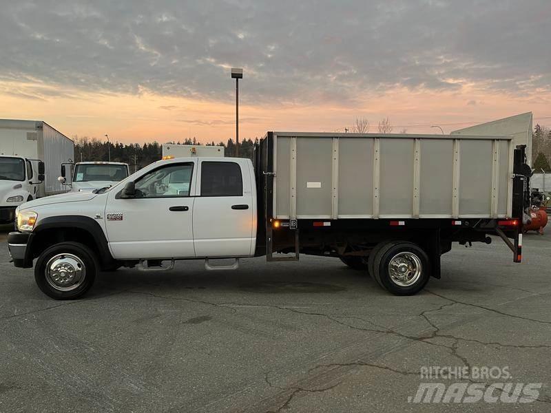 Dodge Ram 5500 Platte bakwagens