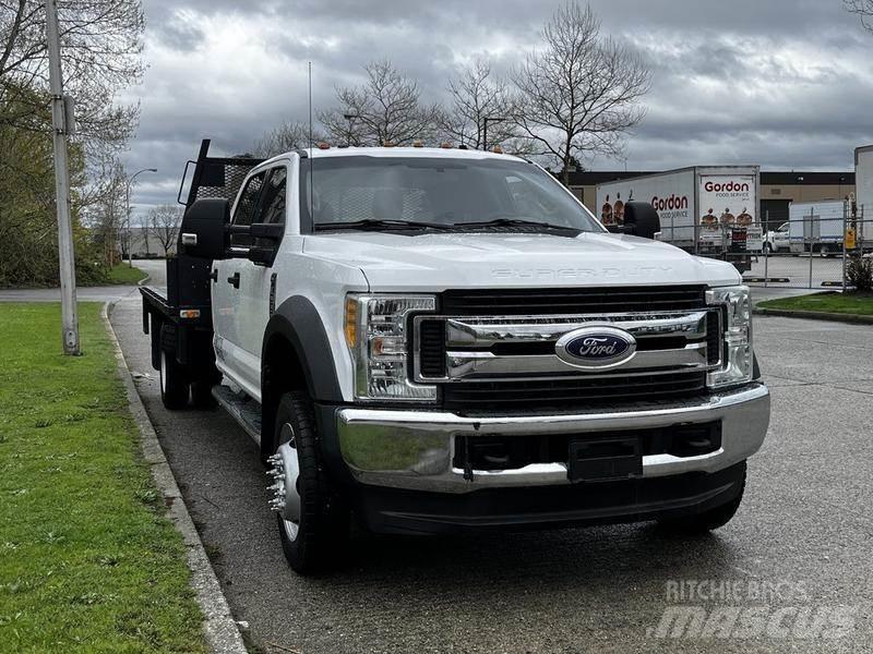 Ford F-550 Platte bakwagens