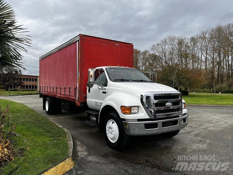 Ford F-750 Gesloten bedrijfswagens