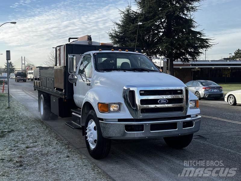 Ford F-750 Platte bakwagens