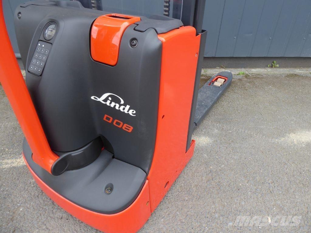 Linde D08 Meeloop stapelaar