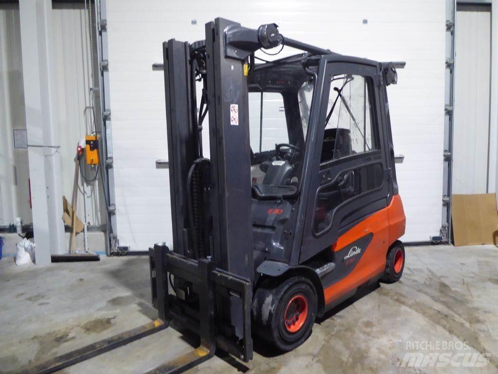 Linde E30-01 Elektrische heftrucks