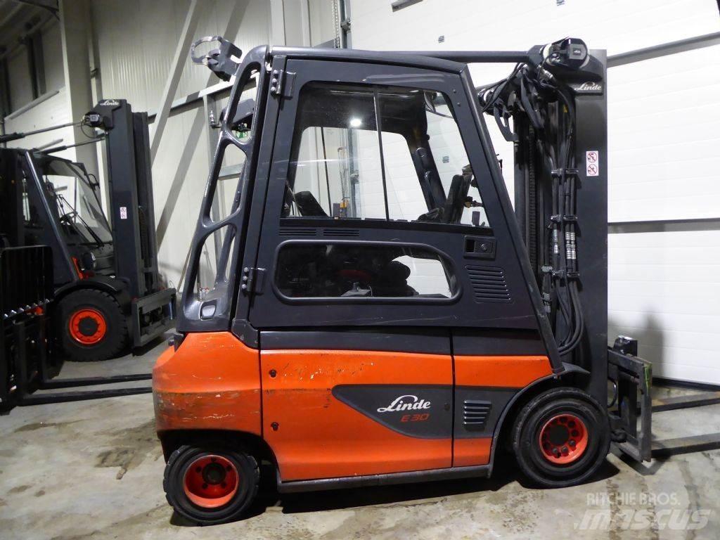 Linde E30-01 Elektrische heftrucks