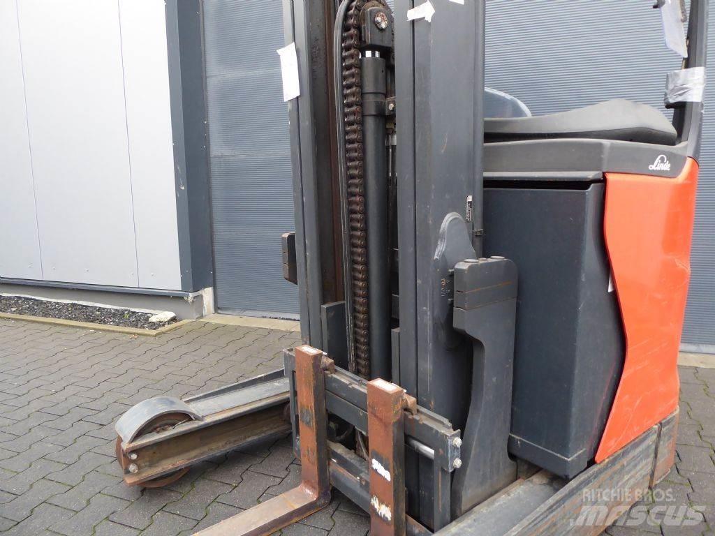 Linde R14B-01 Reachtruck voor hoog niveau
