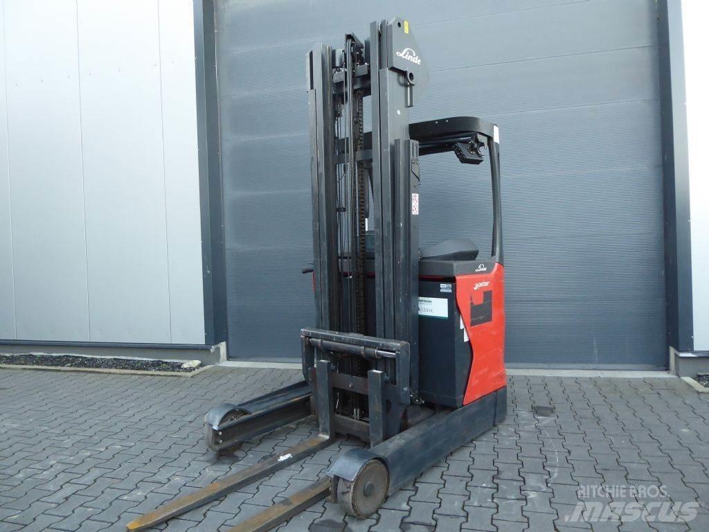 Linde R16-01 Reachtruck voor hoog niveau