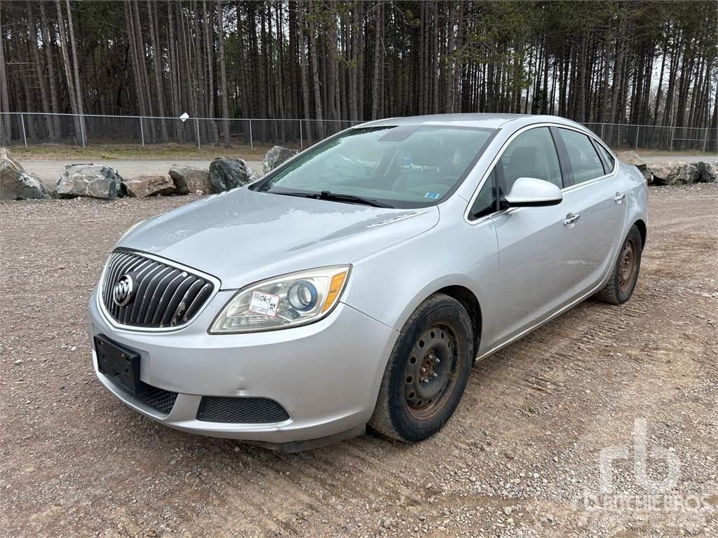 Buick VERANO Auto's
