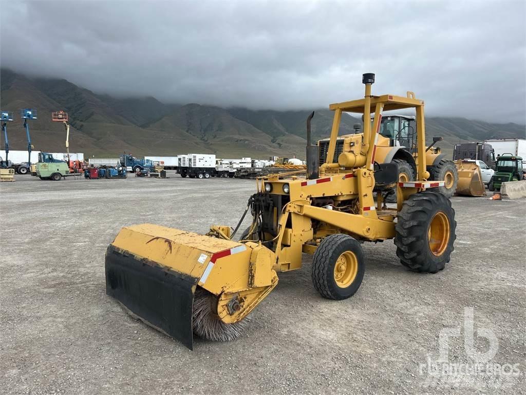 CASE 580B Veegmachines