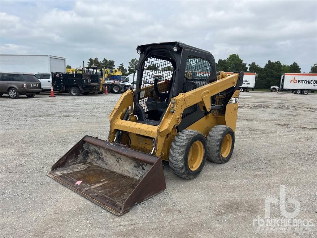 CAT 232D Schrankladers