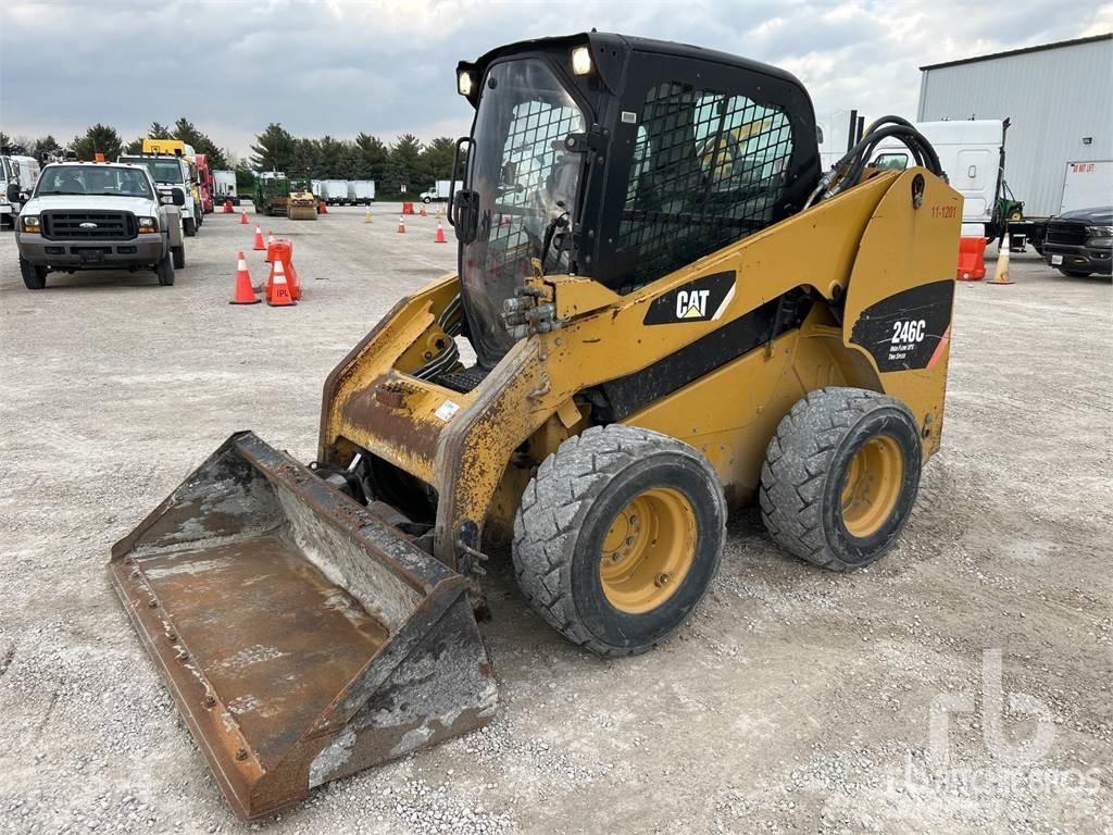 CAT 246C Schrankladers