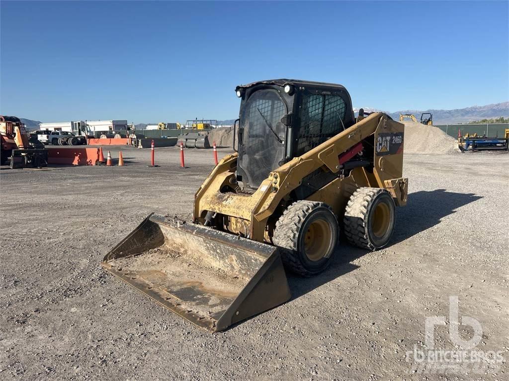 CAT 246D Schrankladers