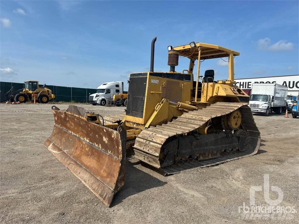 CAT D6M Rupsdozers