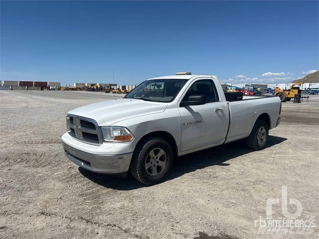 Dodge 1500 Bestelwagens met open laadbak