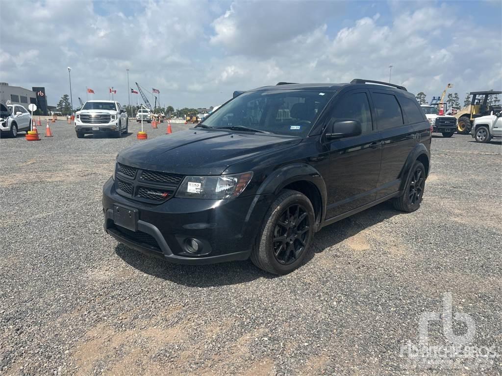 Dodge JOURNEY Bestelwagens met open laadbak