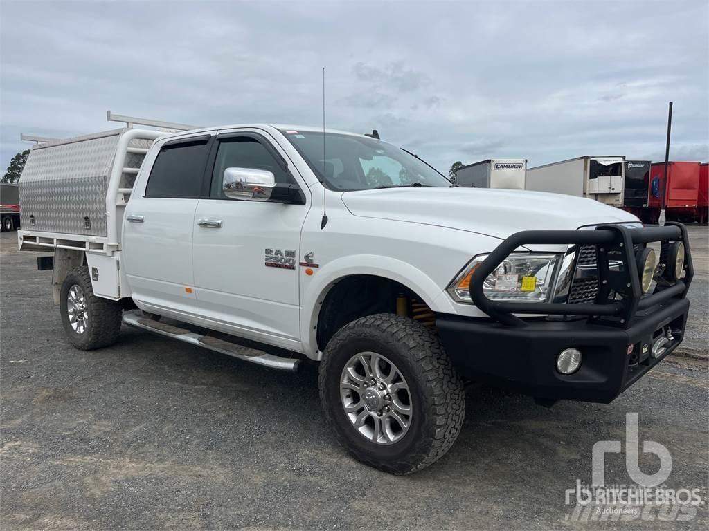 Dodge RAM 2500 Bestelwagens met open laadbak