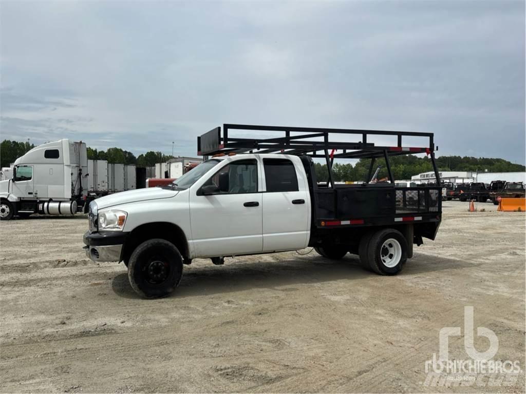 Dodge RAM 3500 Platte bakwagens