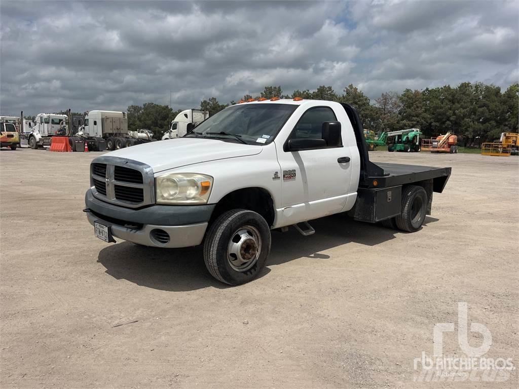 Dodge RAM 3500 Platte bakwagens