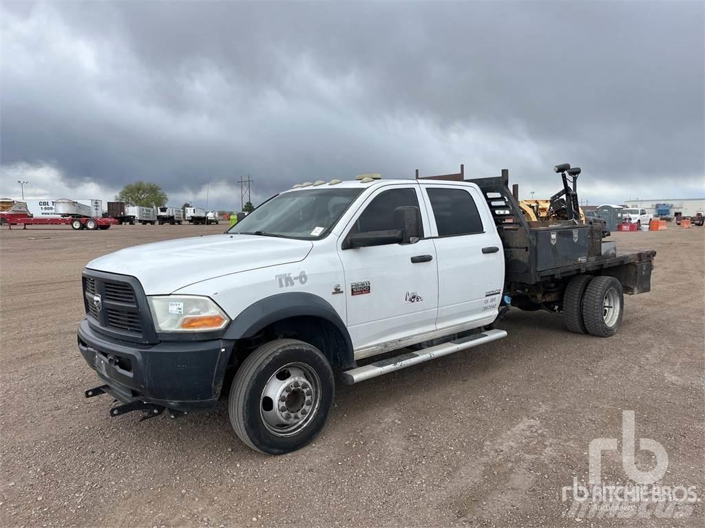 Dodge RAM 5500 Platte bakwagens