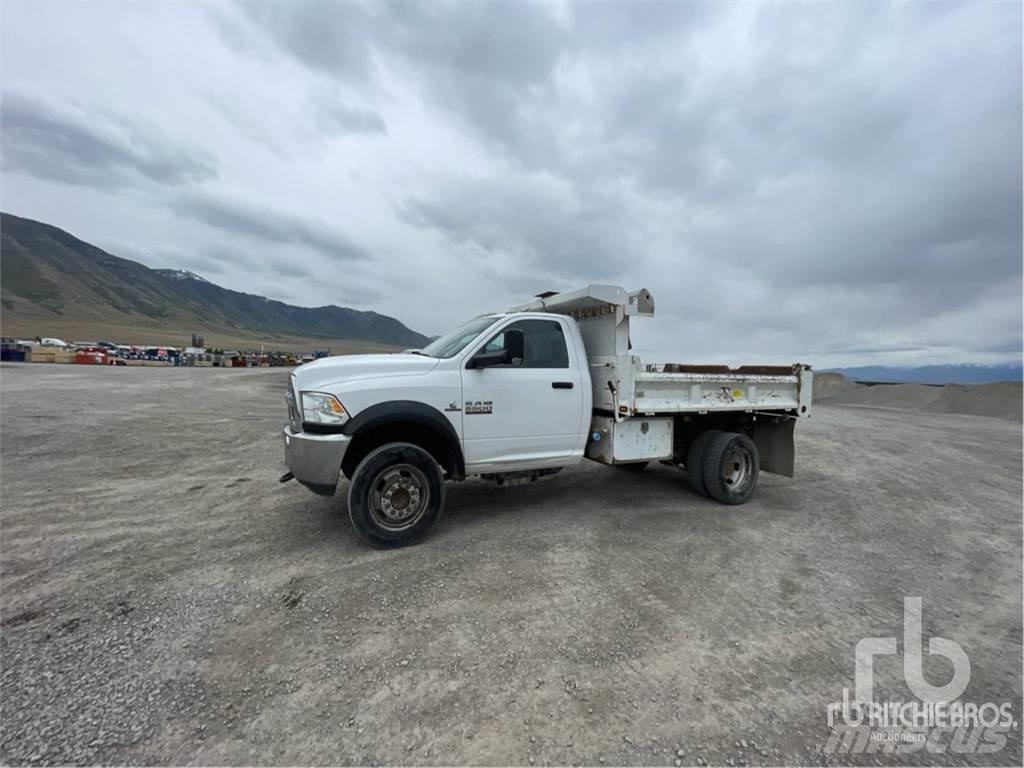 Dodge RAM 5500 Bestelwagens met open laadbak