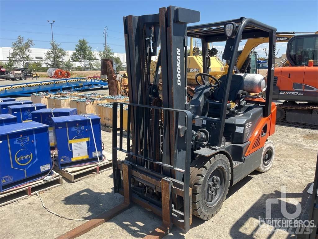 Doosan G25P-7DF Diesel heftrucks