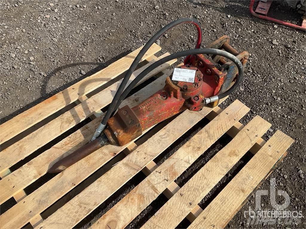 Epiroc SB102 Hamers en brekers