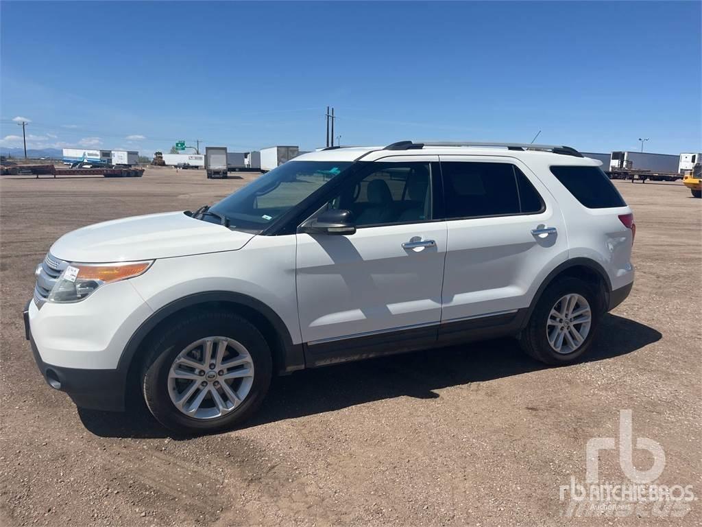 Ford EXPLORER Bestelwagens met open laadbak