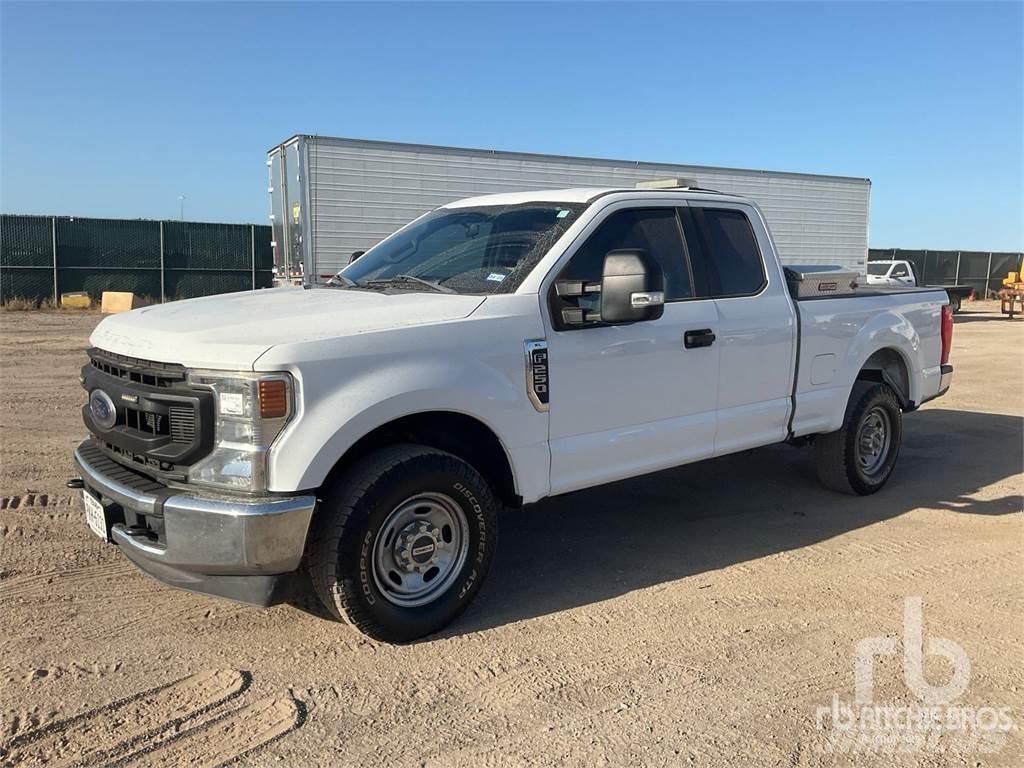 Ford F-250 Bestelwagens met open laadbak