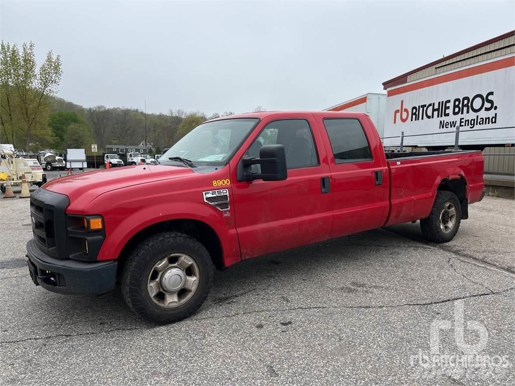 Ford F-250 Bestelwagens met open laadbak