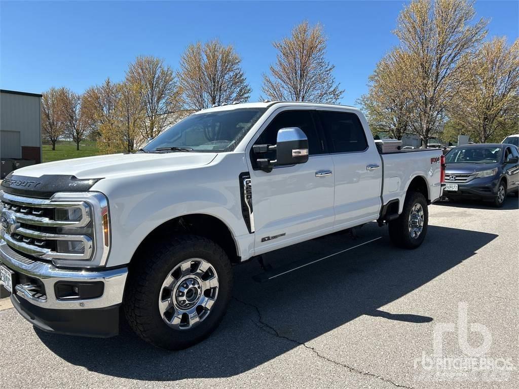 Ford F-250 Bestelwagens met open laadbak