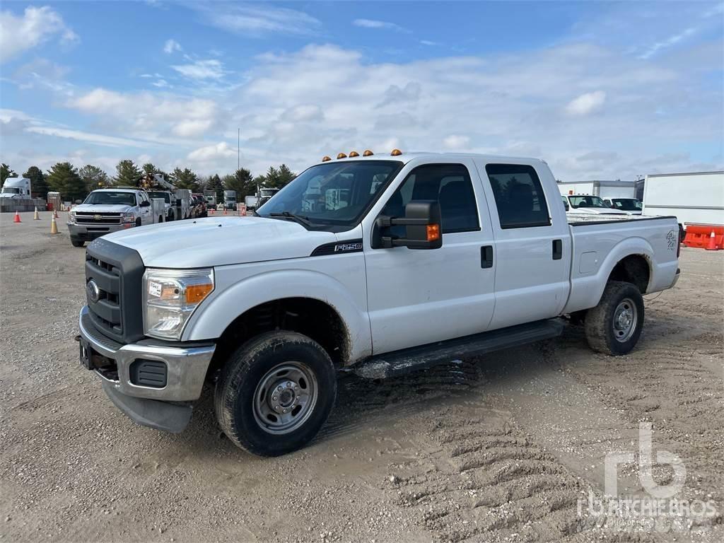Ford F-250 Bestelwagens met open laadbak