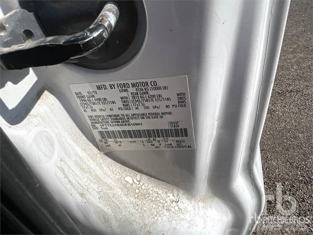 Ford F-250 Bestelwagens met open laadbak