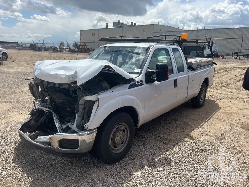 Ford F-350 Bestelwagens met open laadbak