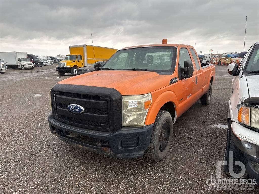 Ford F-350 Bestelwagens met open laadbak