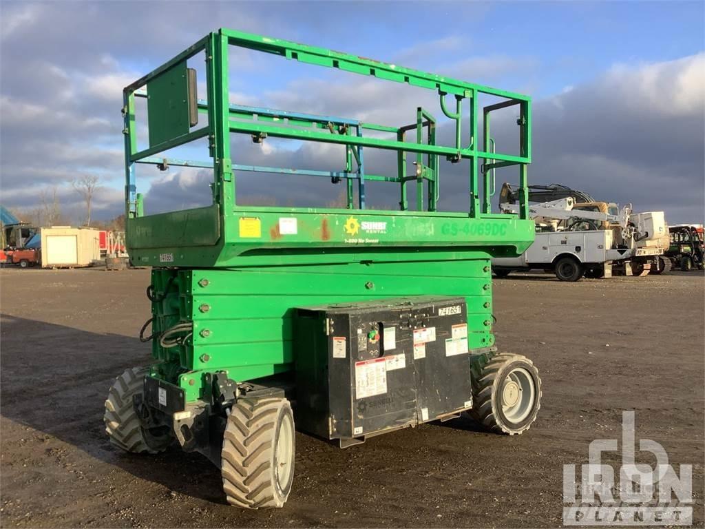 Genie GS-4069DC Schaarhoogwerkers